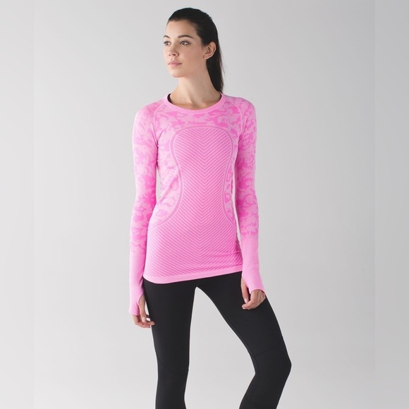 lululemon athletica Tops - Lululemon Swiftly Tech Long Sleeve Crew